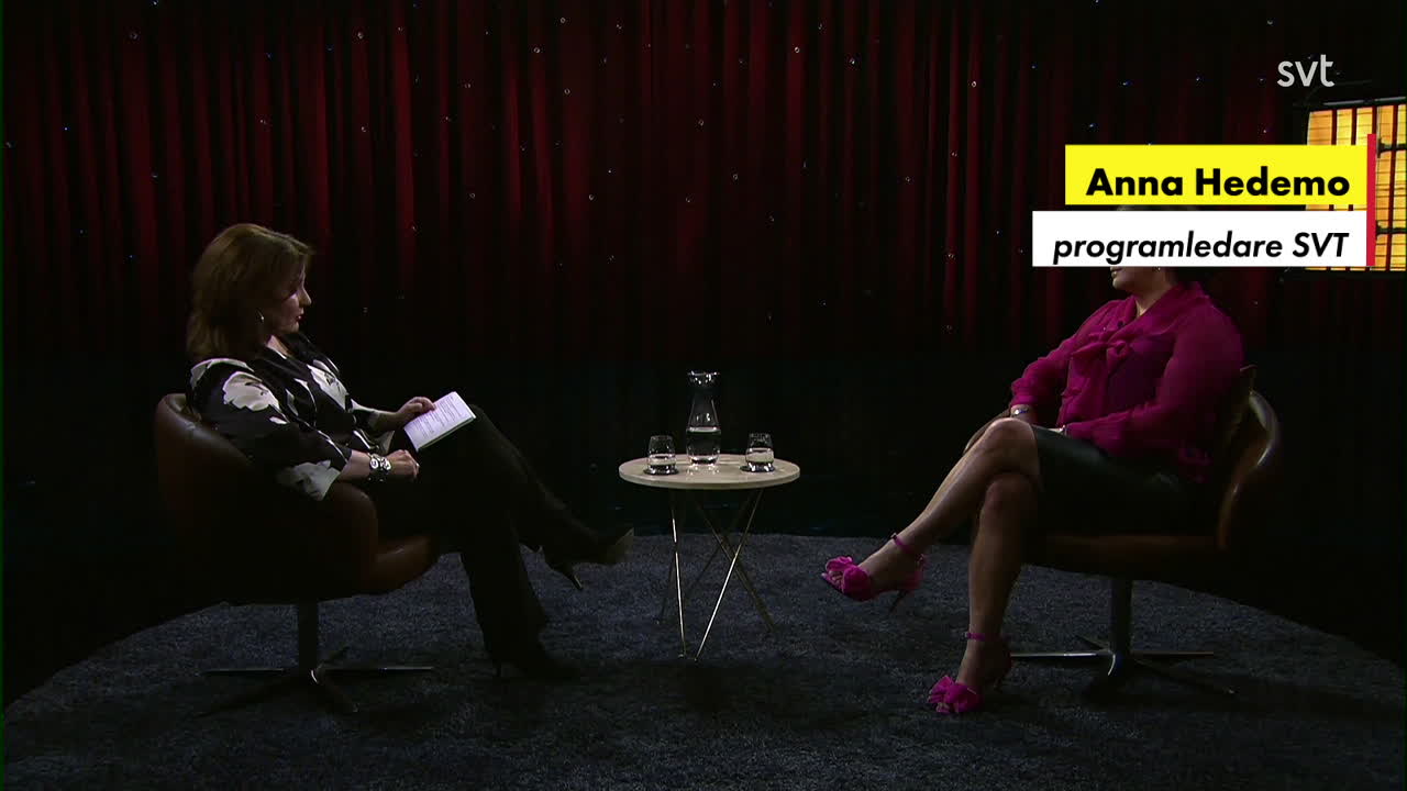 Camilla Läckberg om Hedda care: Tycker det är låg nivå