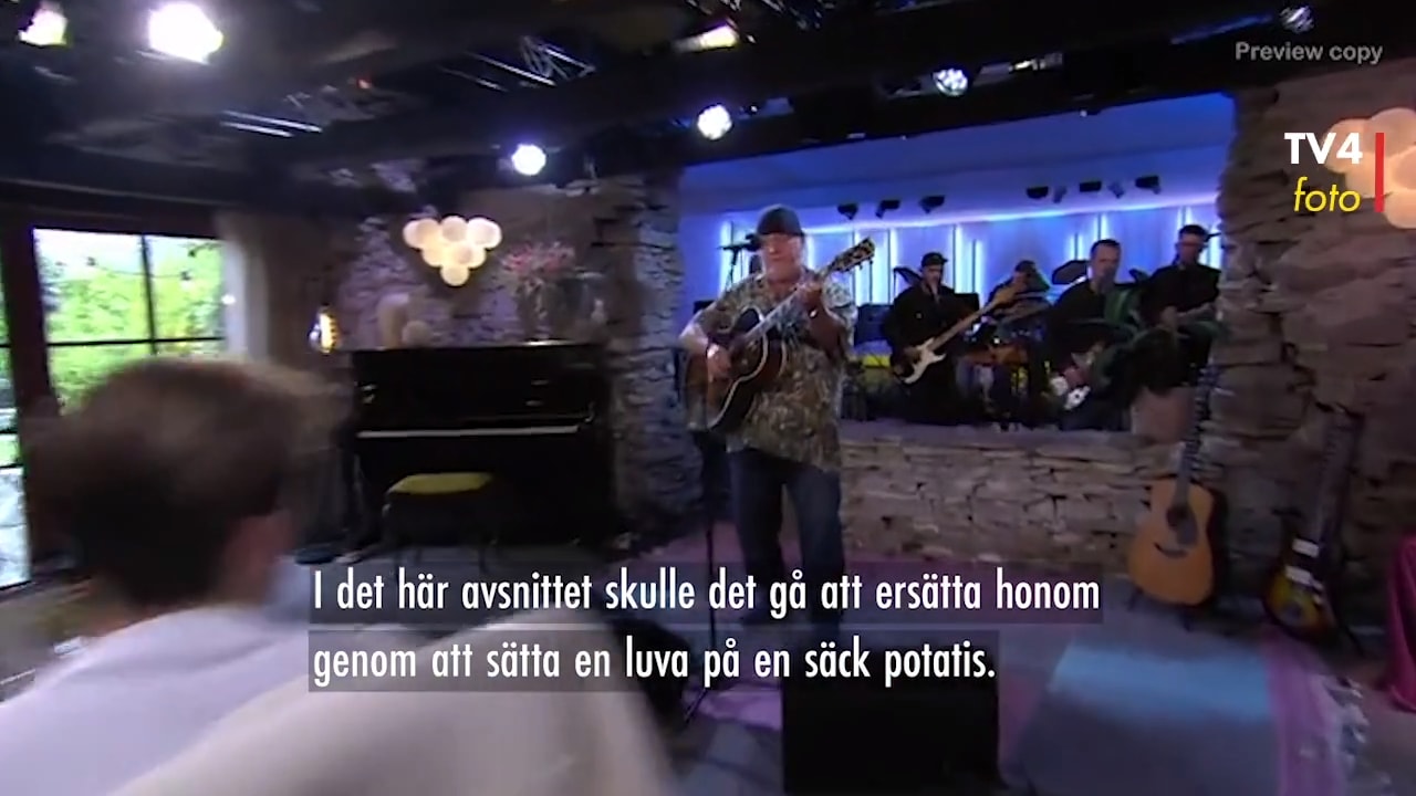 Markus Larsson om premiären: Kan ersätta Plura med en säck potatis