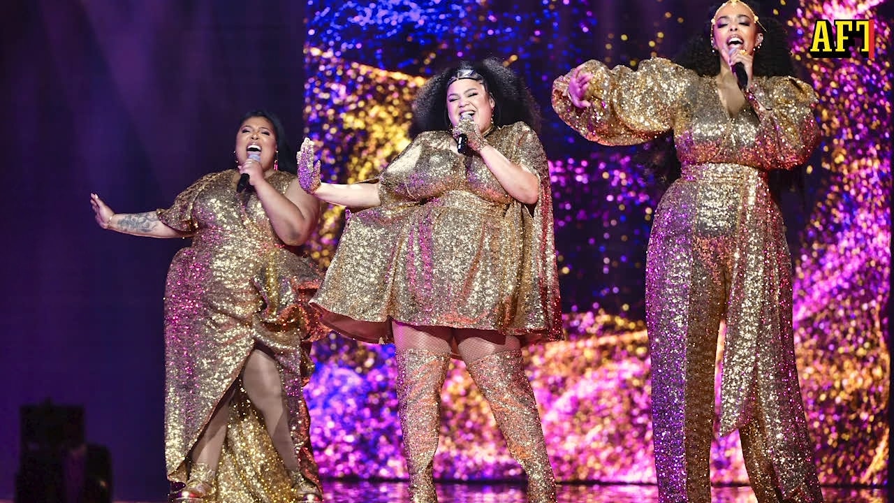 The Mamas hemliga vapen: Helt klädda i guld