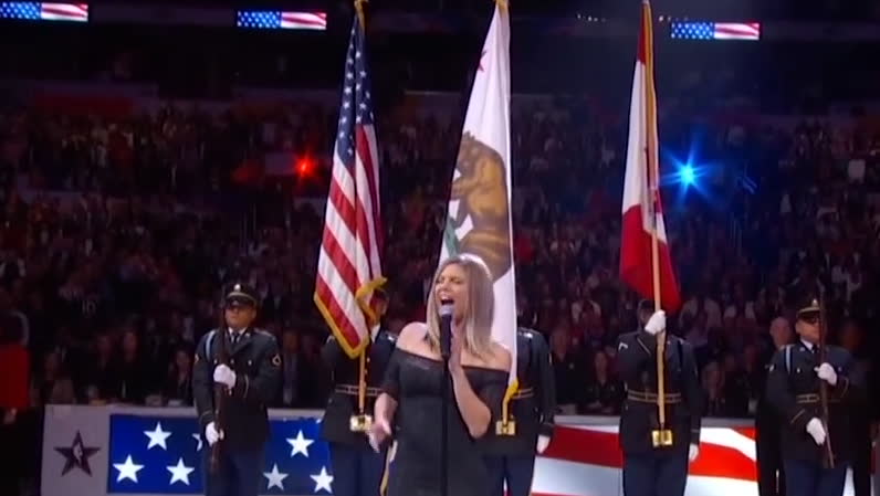 Sjöng nationalsången "för sexigt"