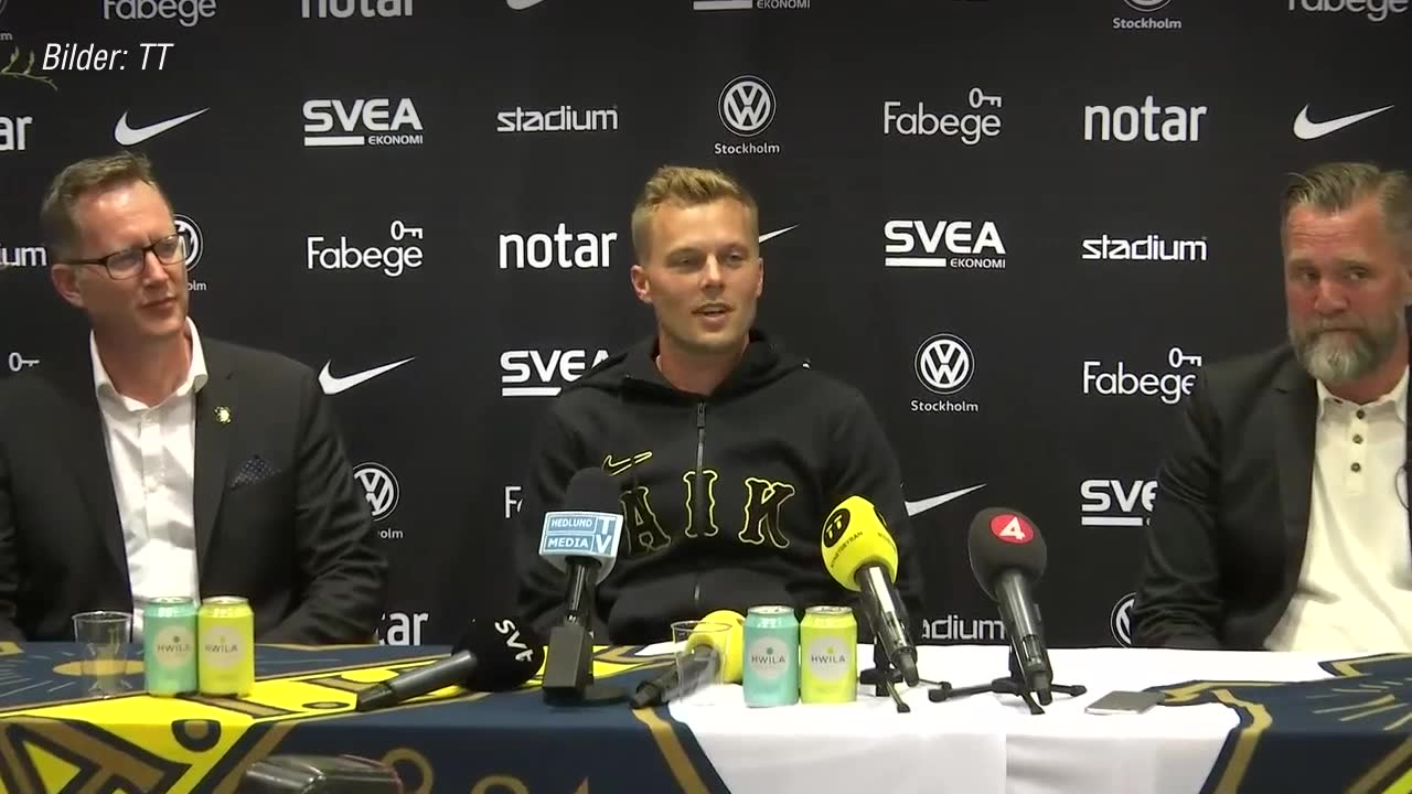 Här drar han på sig AIK-tröjan: "Känner mig stolt"
