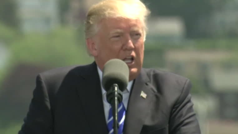 Efter Trumps skandaler: "Kaotiskt för hela landet"