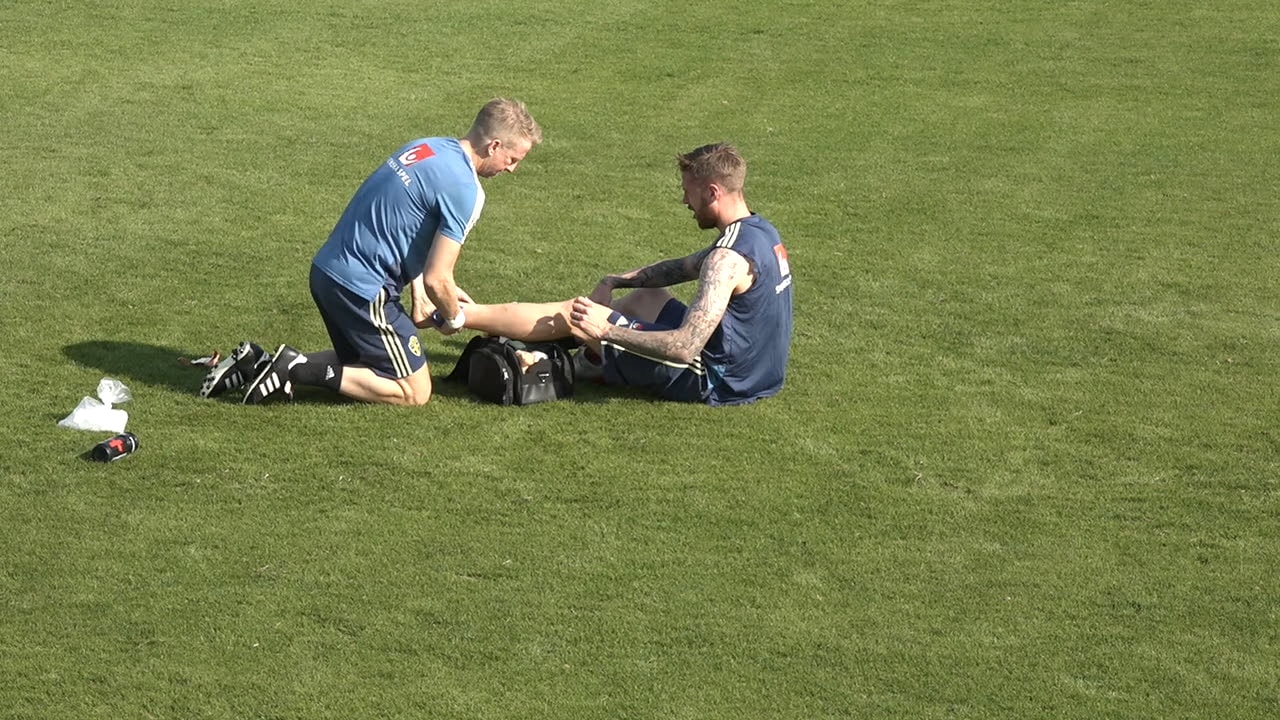 Oroande bilder på Jansson under träningen