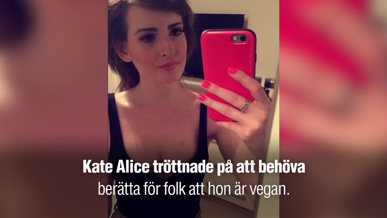 Här är kvinnan som har tatuerat in "vegan" i ansiktet