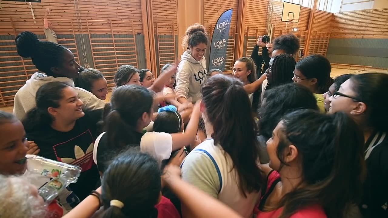 Basketstjärnan: ”Vi behöver fler tjejer med självförtroende”