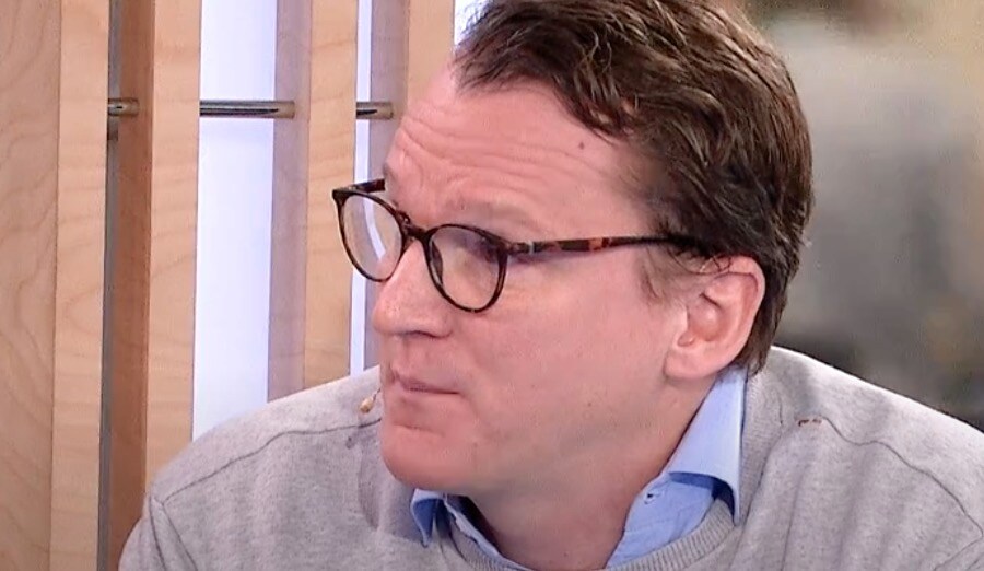 Experten om handlarnas fulknep inför Black Friday: "Då ska man vara misstänksam"