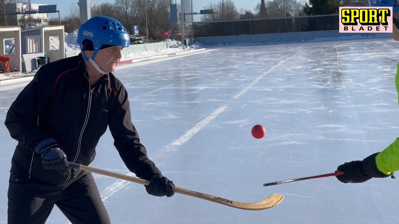 Alzheimers stoppar inte Matz Allan från bandyn – se den 80-årige legendaren på isen