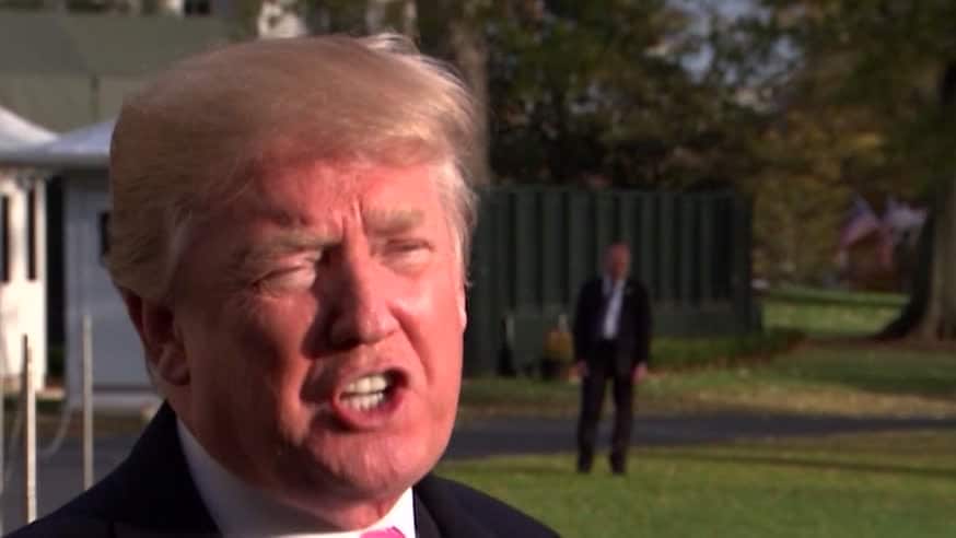 Trump försvarar Moore