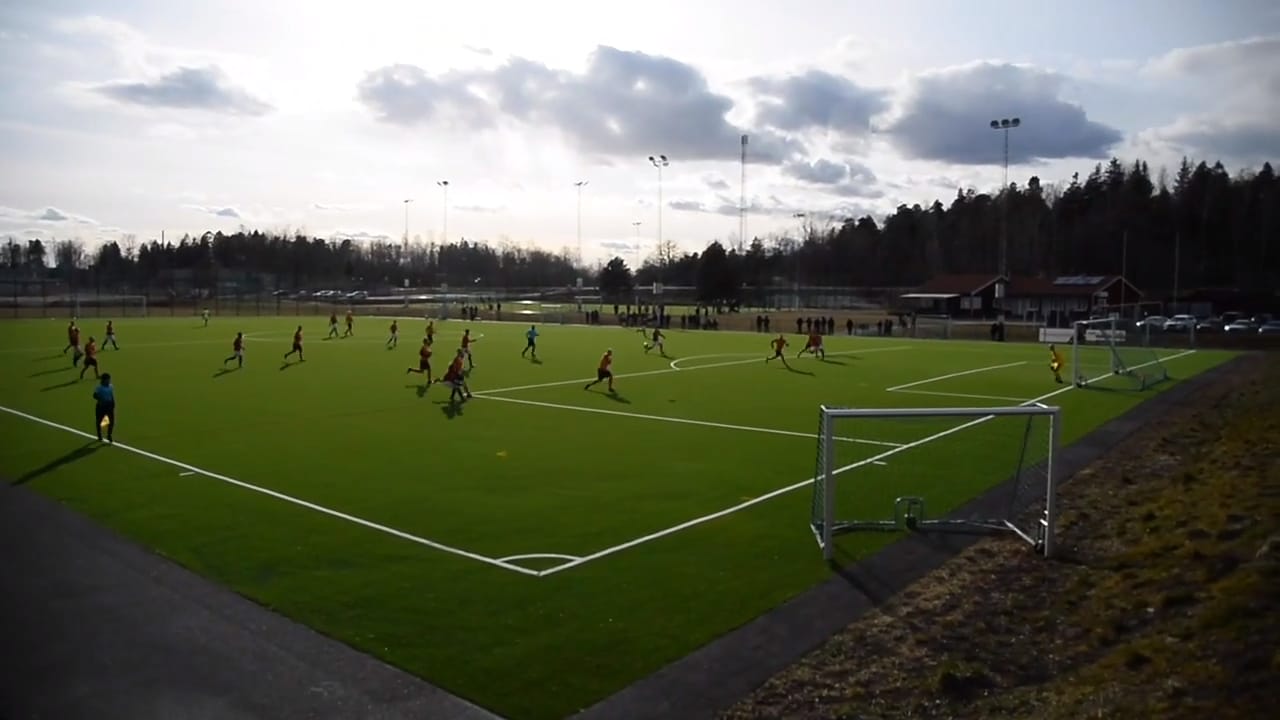 Här spelas inställda matchen i smyg – för att undvika betting