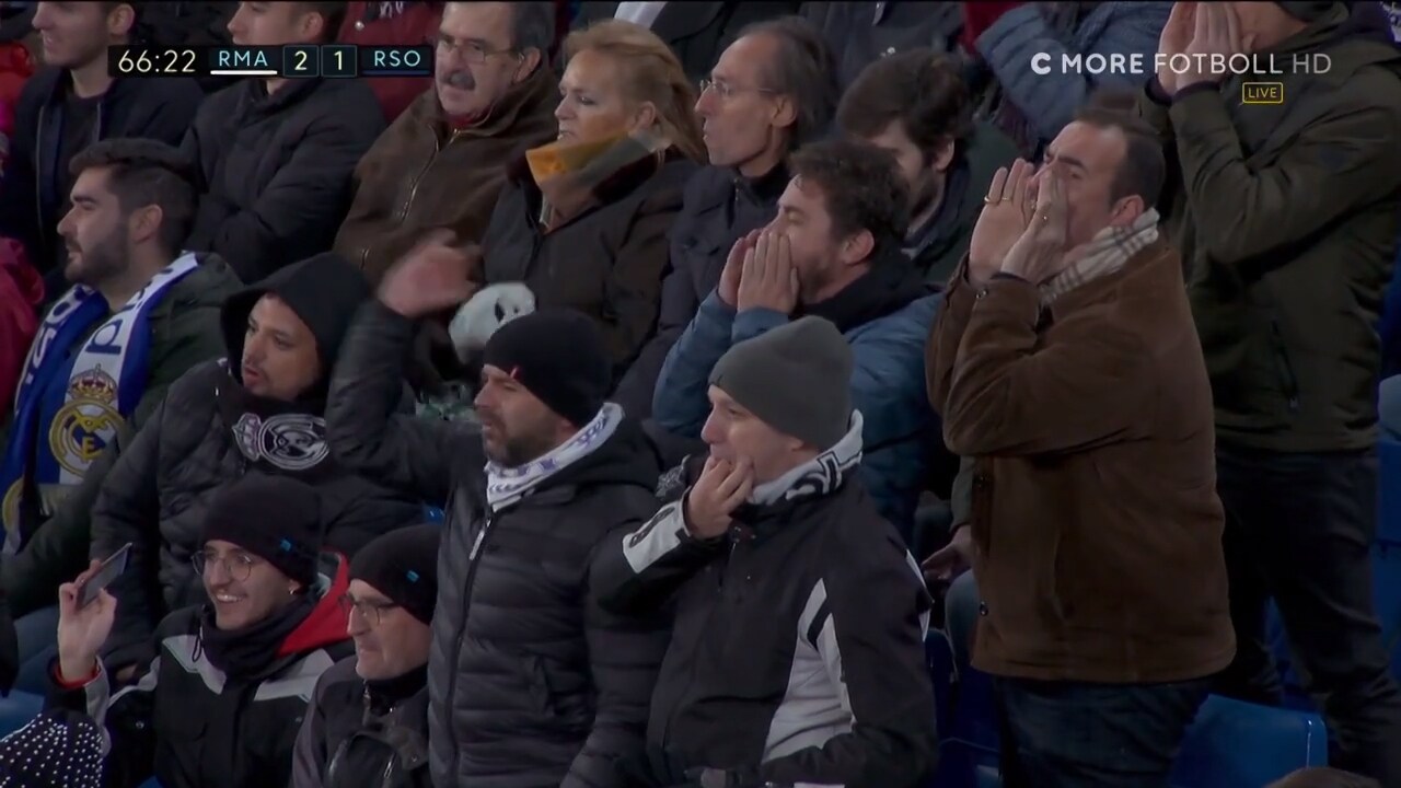 Här buar publiken ut Bale