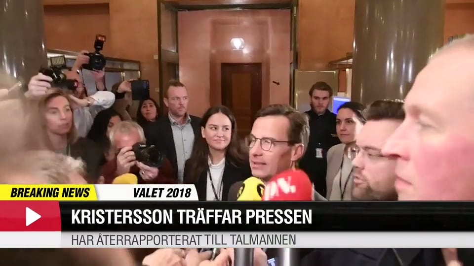 Kristersson träffar pressen