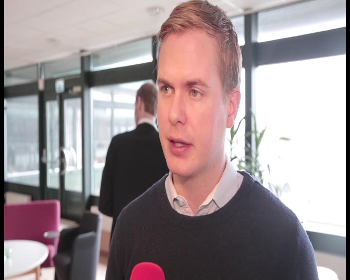 Gustav Fridolin om partiets flyktingpolitik