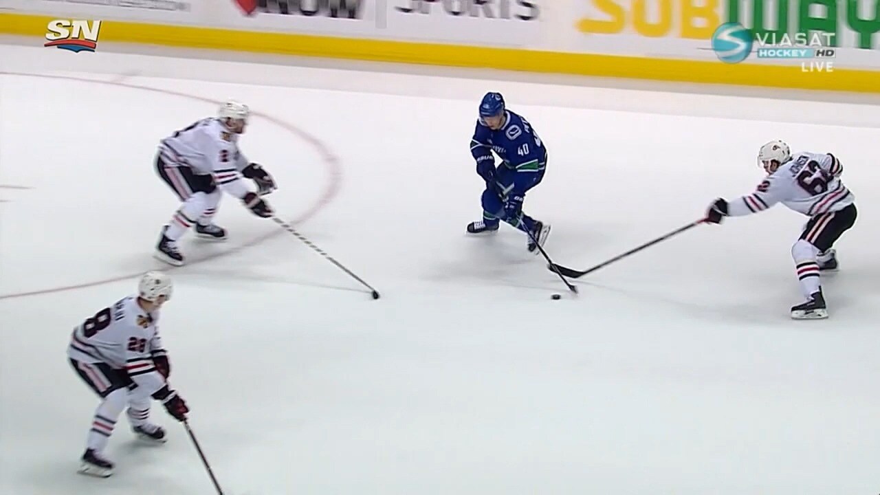 Här fintar Pettersson halva Chicago