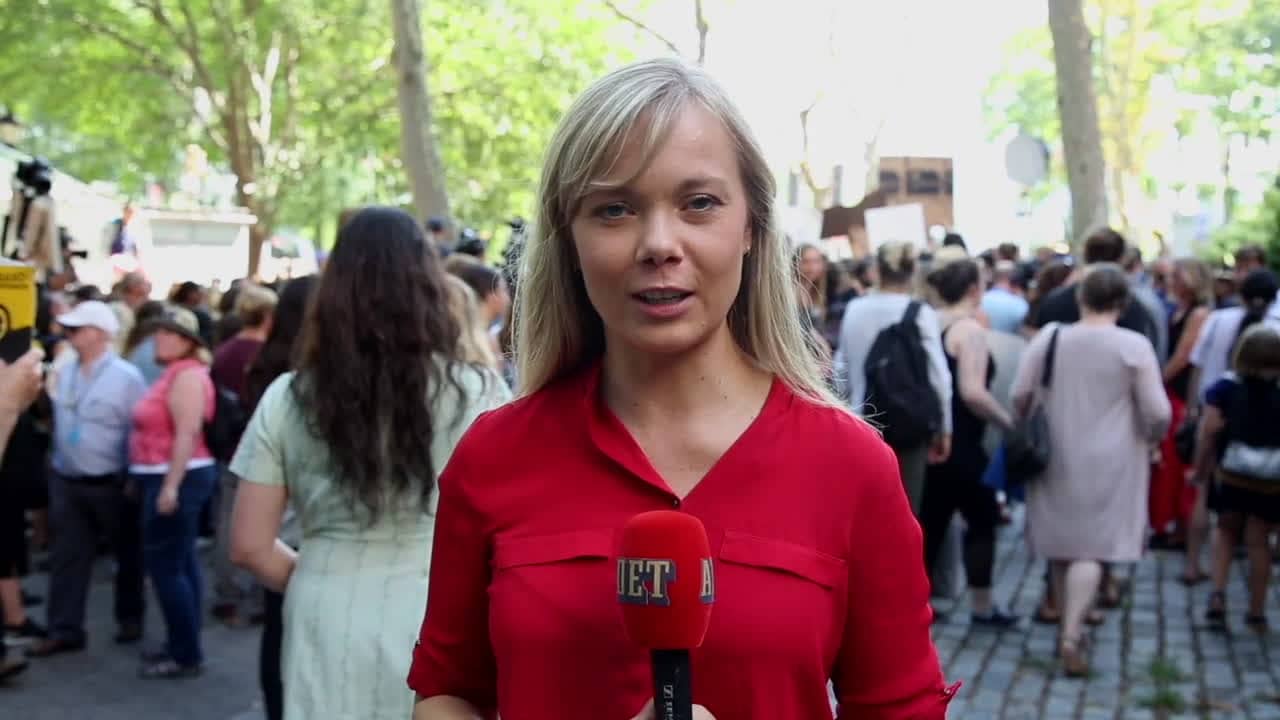 Stor samling när Greta demonstrerade i New York