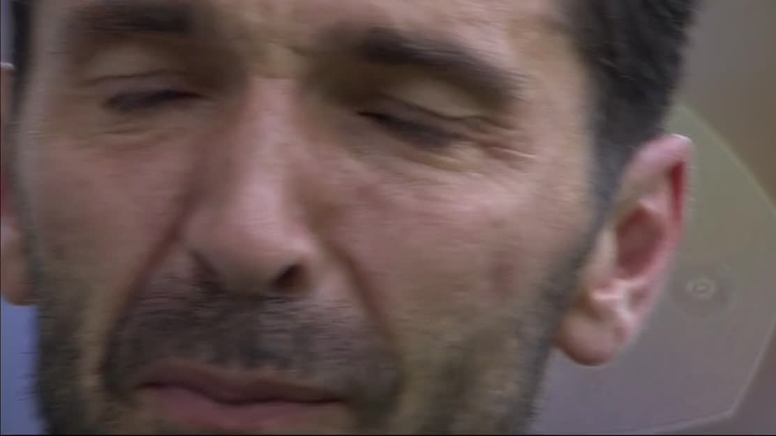 Legendaren byts ut – då kan han inte hålla tillbaka tårarna