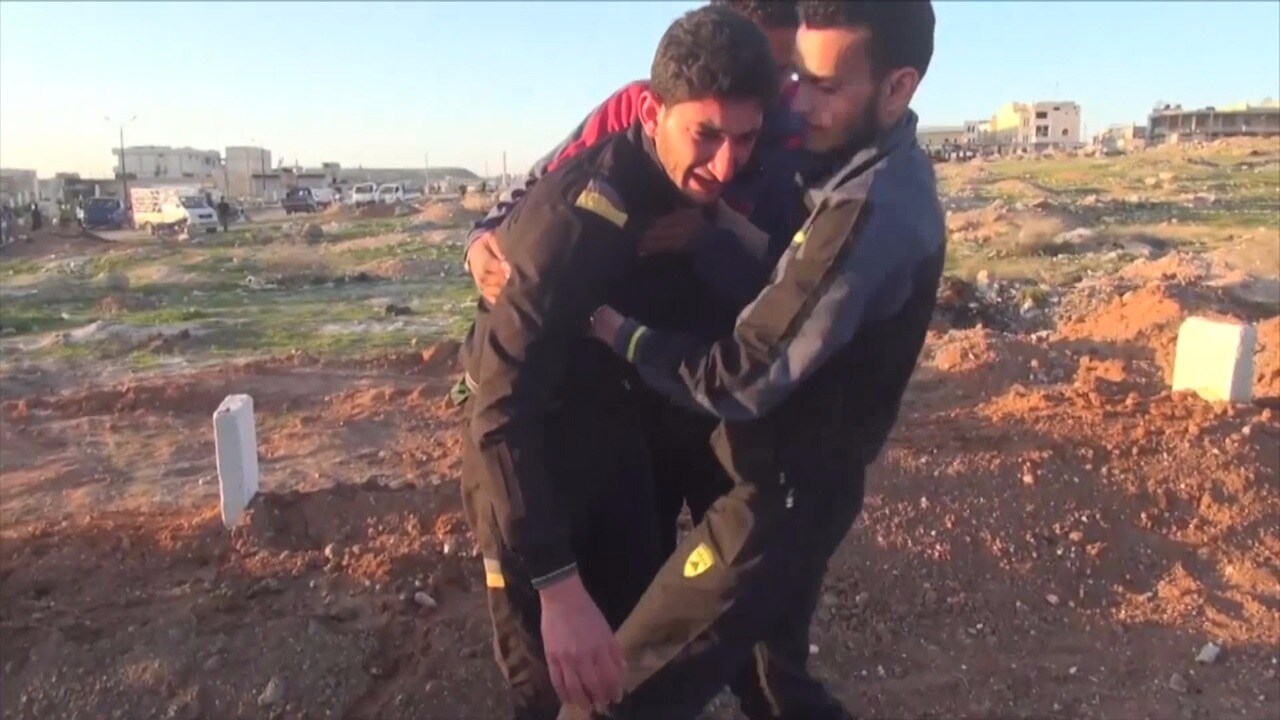 Här begravde Abdel hela sin familj