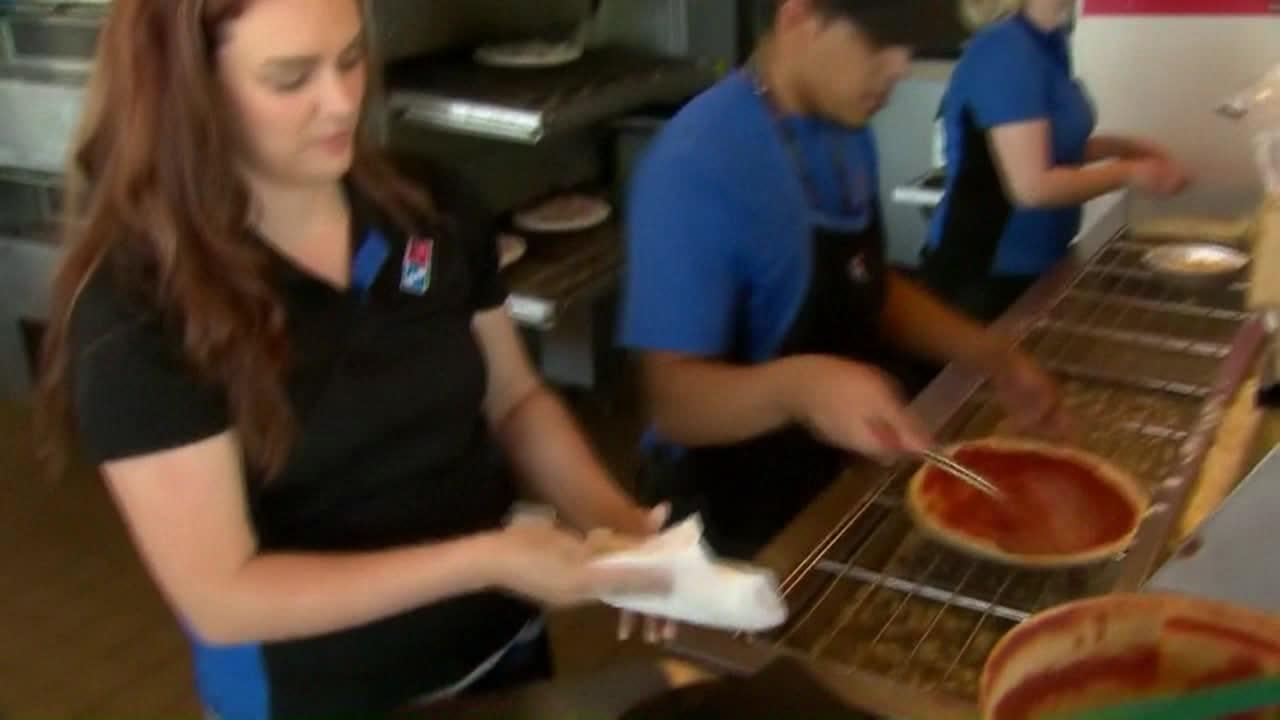 Personalen på pizza-stället gör en hjälteinsats