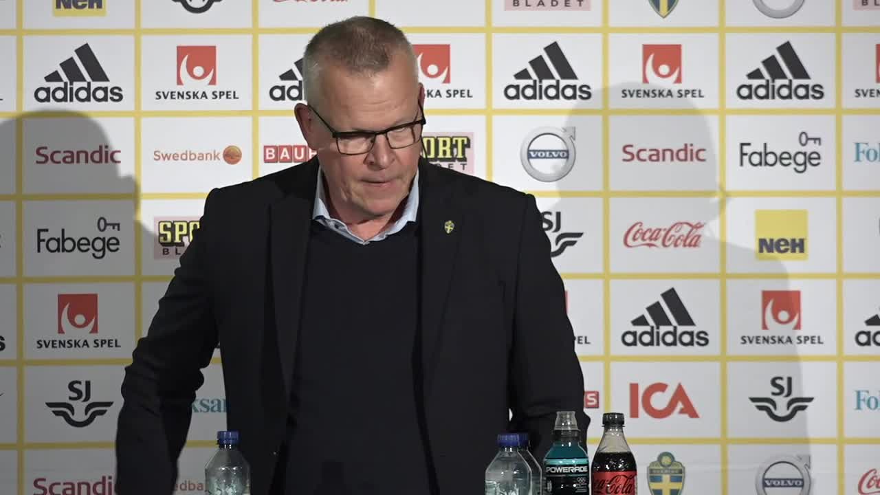 Janne Andersson: "Det här med barnafödande är ju rörigt"