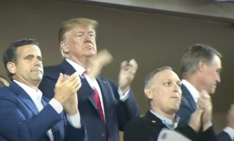 Trump utbuad under baseball-match