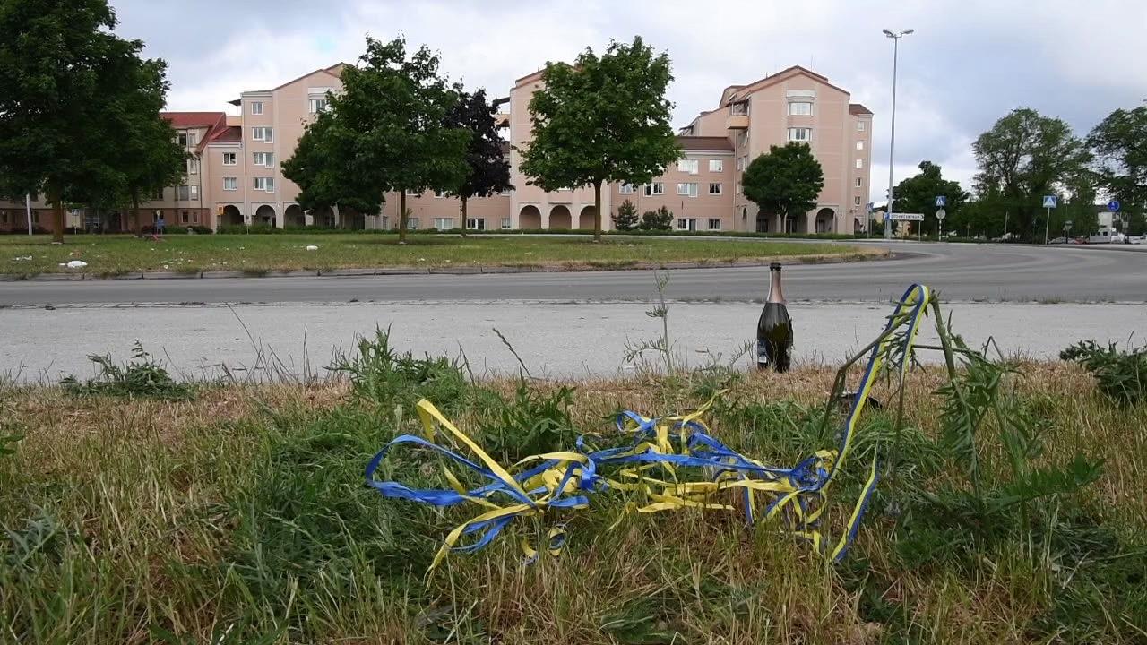 Ung man död efter olycka på studentflak