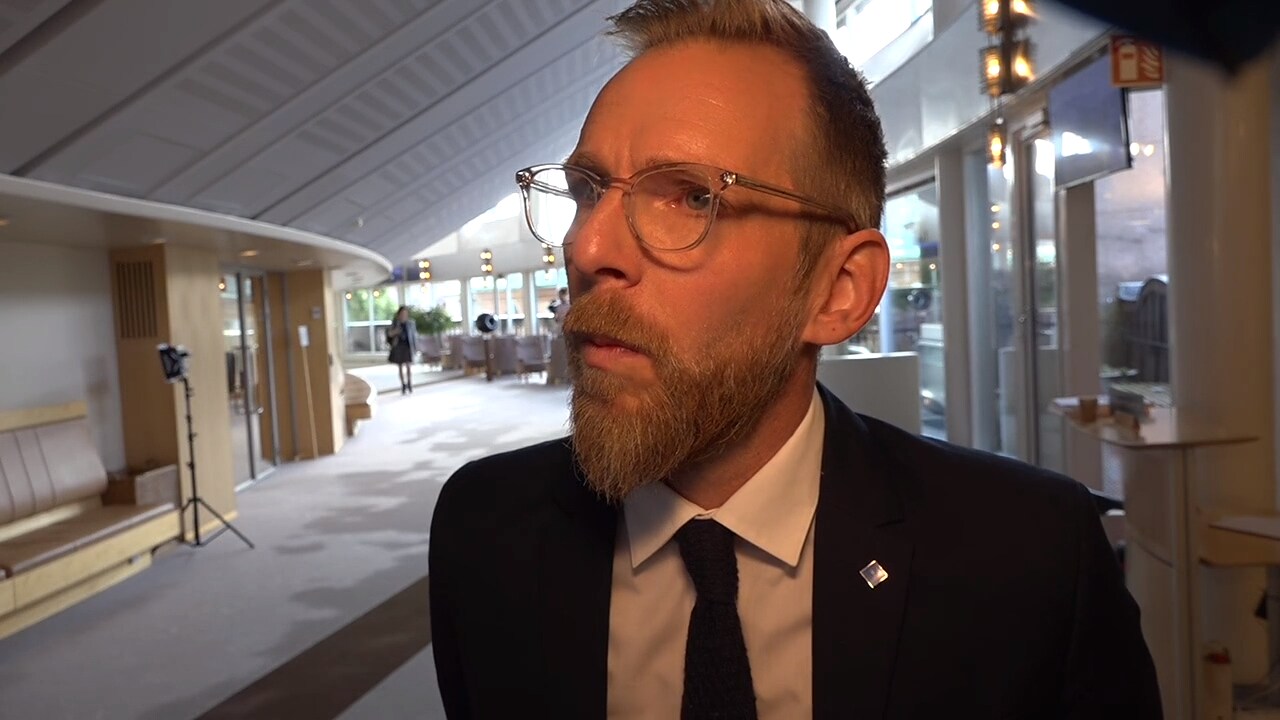 KD om budgeten: Förbluffad över hur svag den är