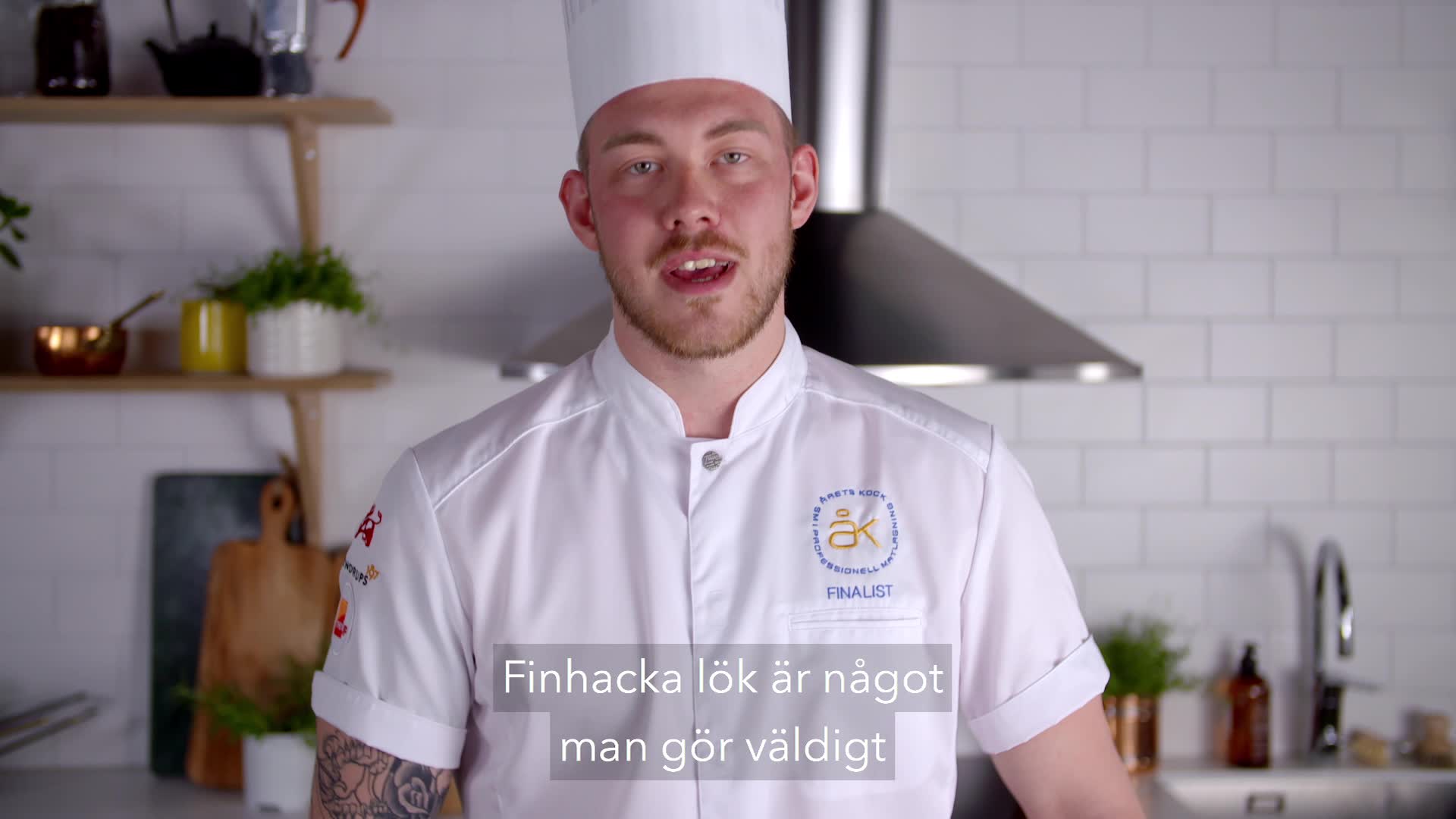 Lär dig finhacka lök som ett proffs