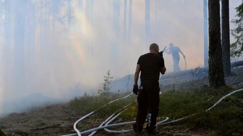 Räddningtjänsten kämpar med brandsläckning – på flera håll i landet