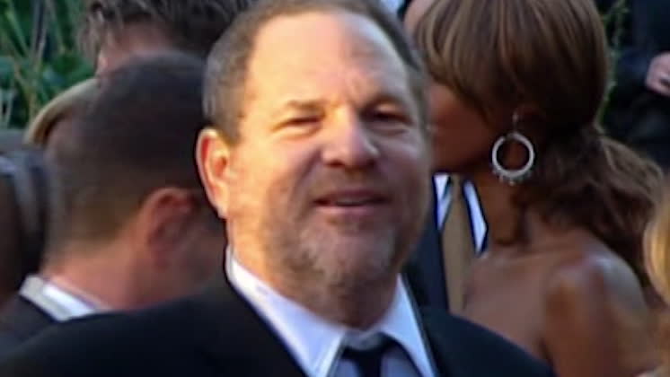 Weinstein sparkas efter sexanklagelser
