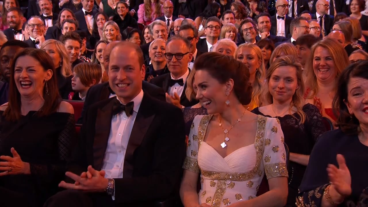 Hör Brad Pitts skämt om singellivet och prins Harry