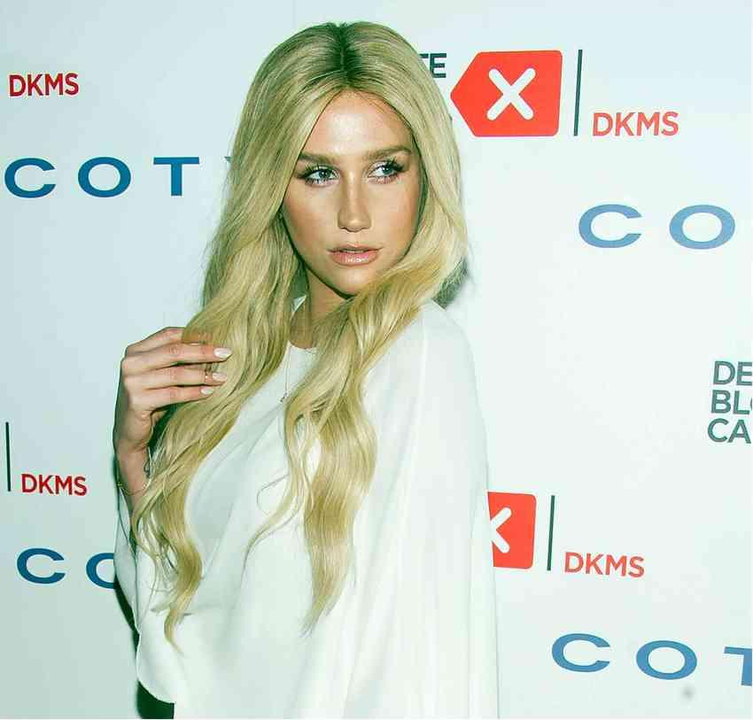 Kesha gjorde comeback på Billboardgalan