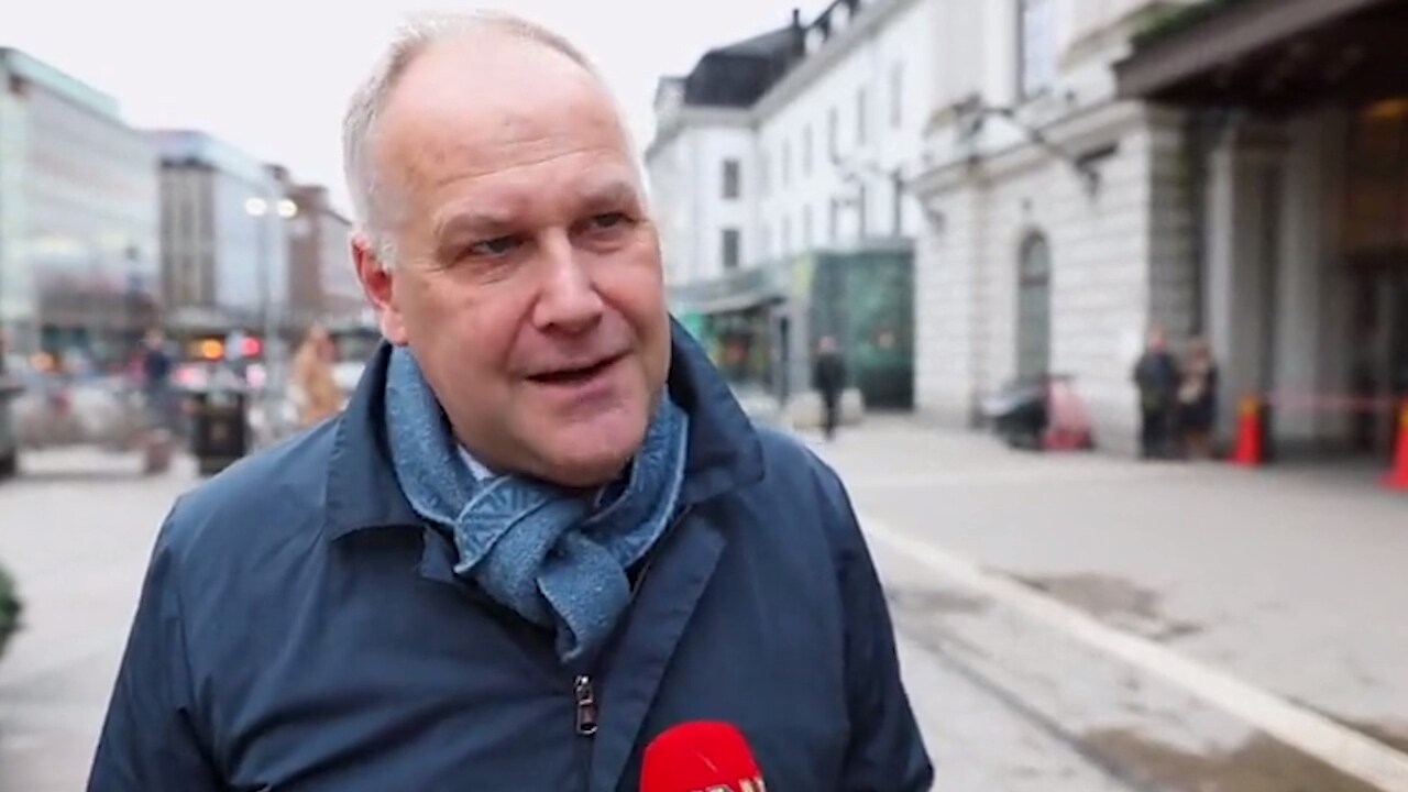 Sjöstedt: Socialdemokraterna står till höger om Moderaterna