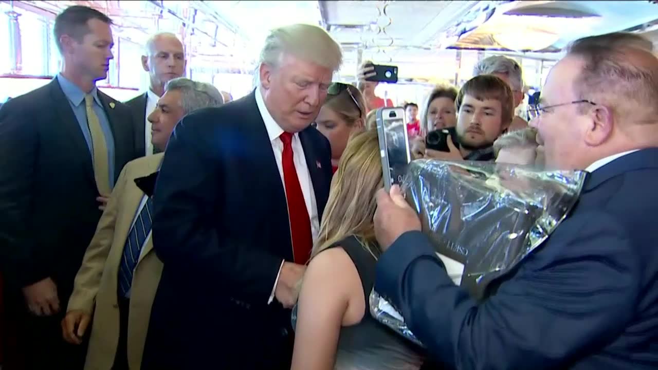 Trots löften – Trump tar hjälp av finanseliten