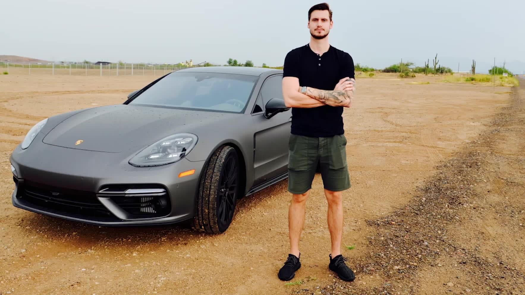 Följ med Ekman-Larsson på en biltur i Arizona