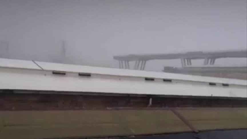 Här kollapsar motorvägsbron i Genua – vittne filmar