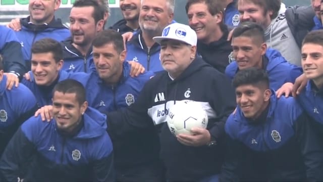 Maradona bryter löftet – redan första dagen