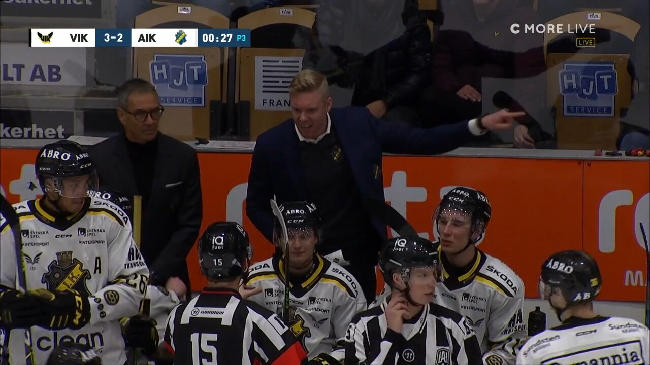 Här går AIK-tränaren till verbal attack mot domaren