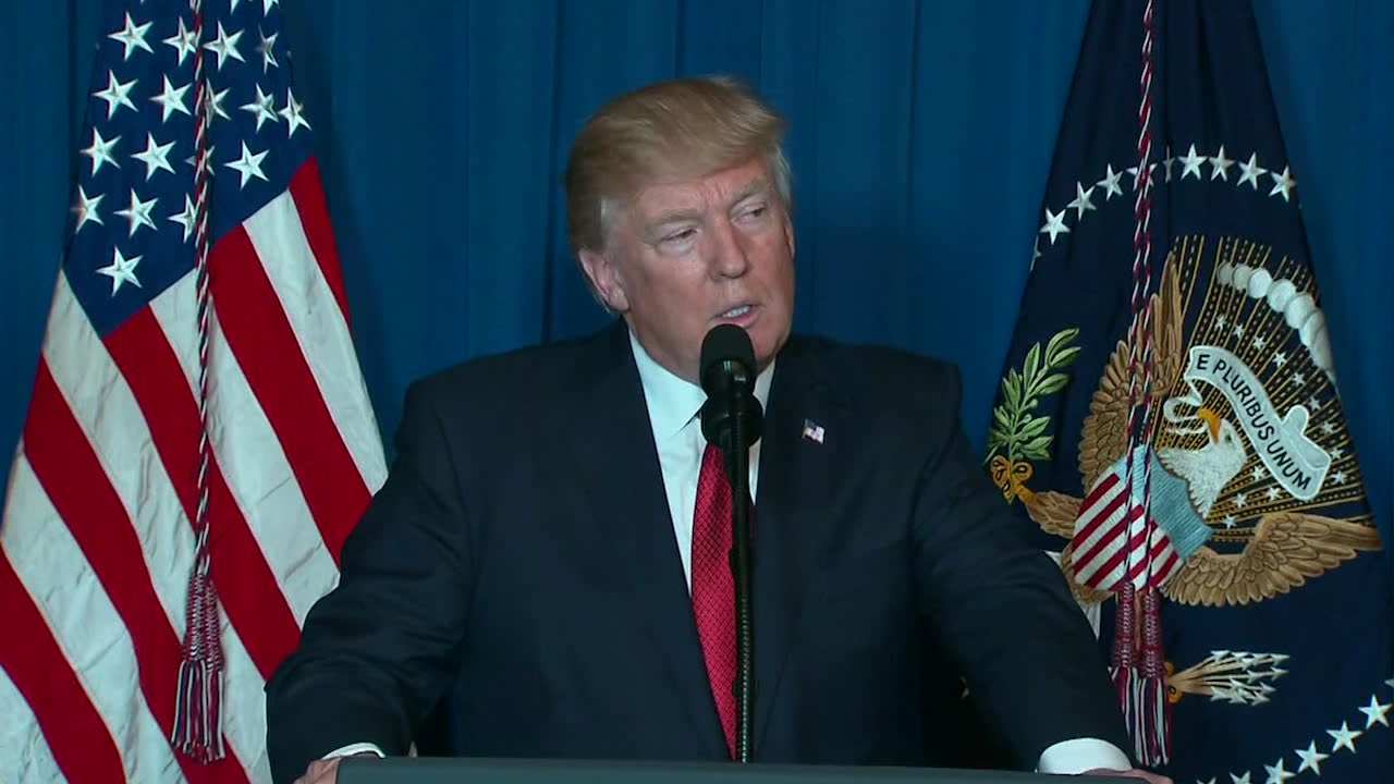 Hör Trumps hårda ord efter attacken