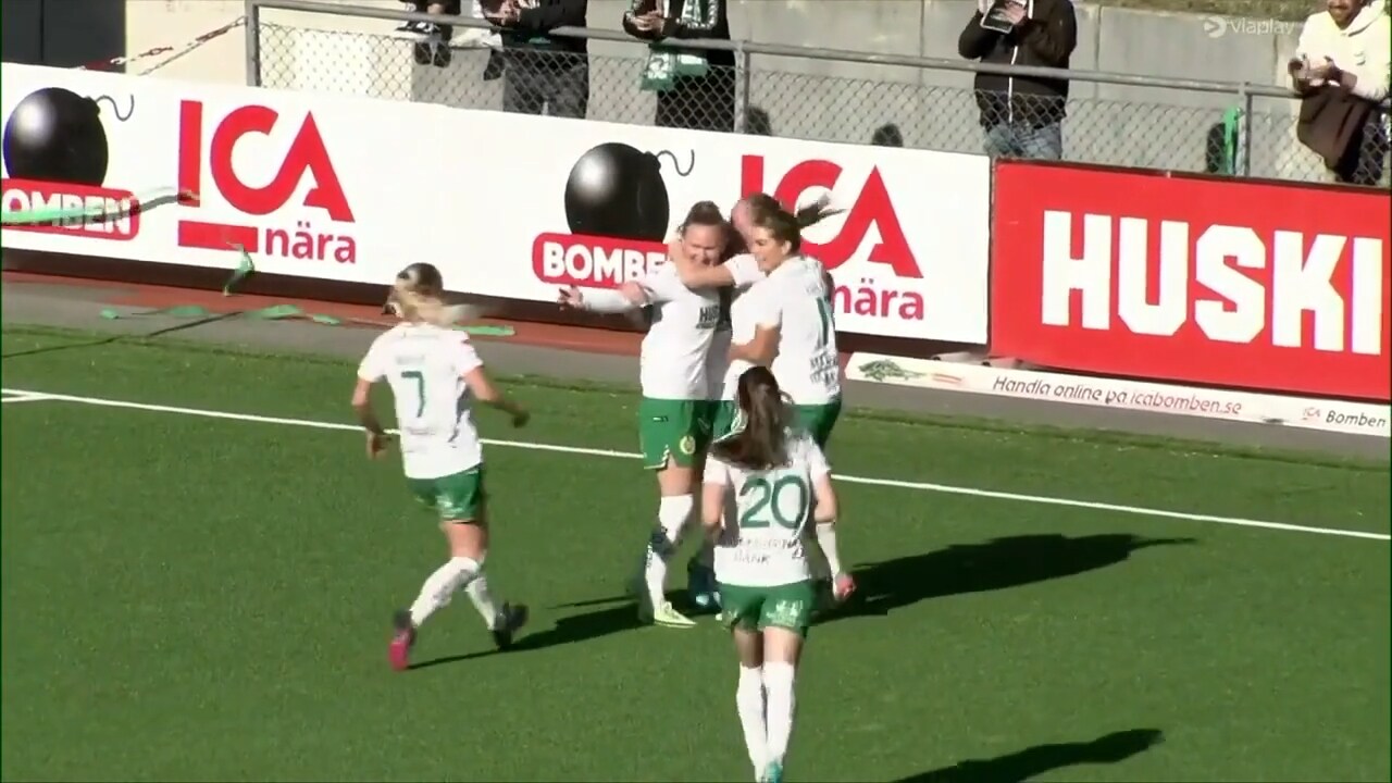 Här avgör Emilia Larsson för Hammarby