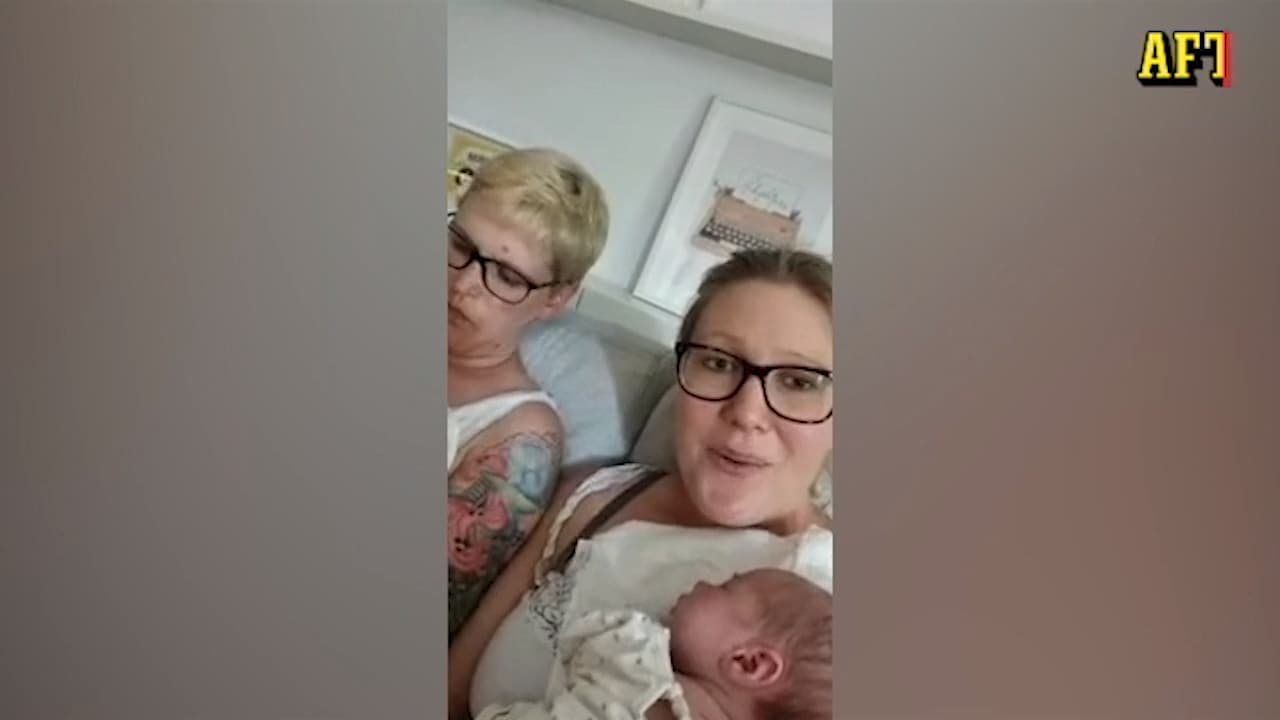 Föräldrarna om deras pseudotvillingar: Leia föddes fyra dagar före sin lillebror