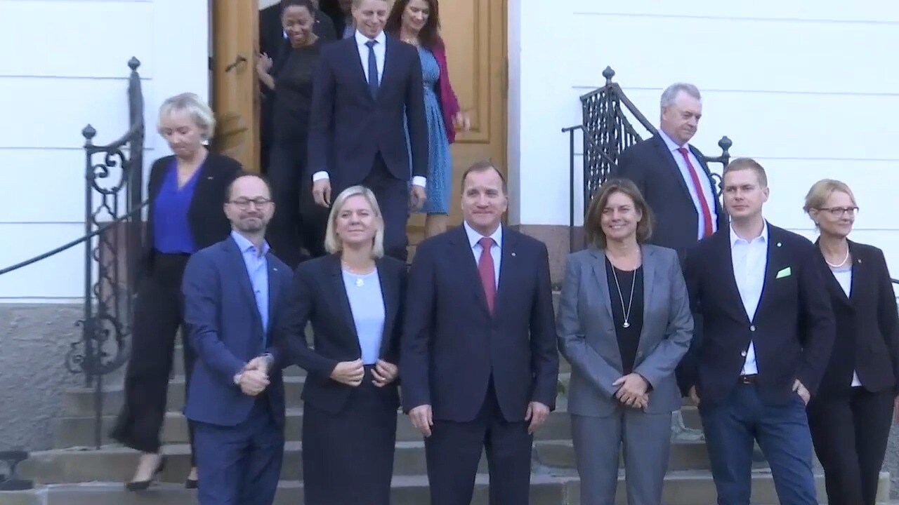 Kravet på Löfven: "Stoppa utvisningarna"