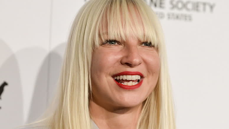 Stjärnans hämnd efter nakenbilderna