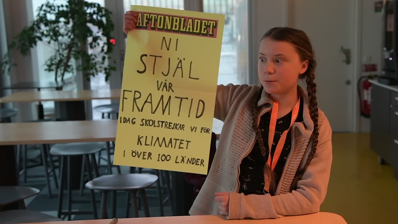 Här ritar Greta Thunberg Aftonbladets löpsedel