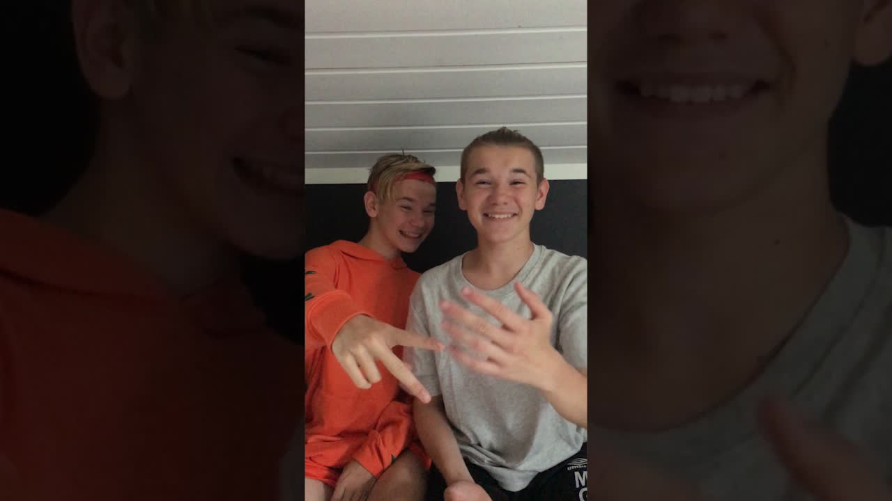 Se Marcus och Martinus hälsning till fansen