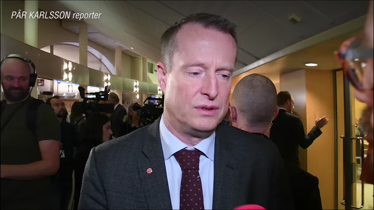 Ygeman: "Vi ska analysera deras förslag"