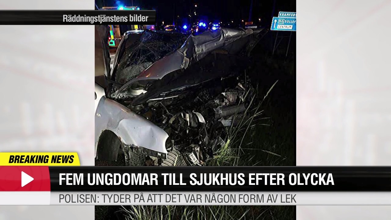 Fem ungdomar till sjukhus efter bilolycka