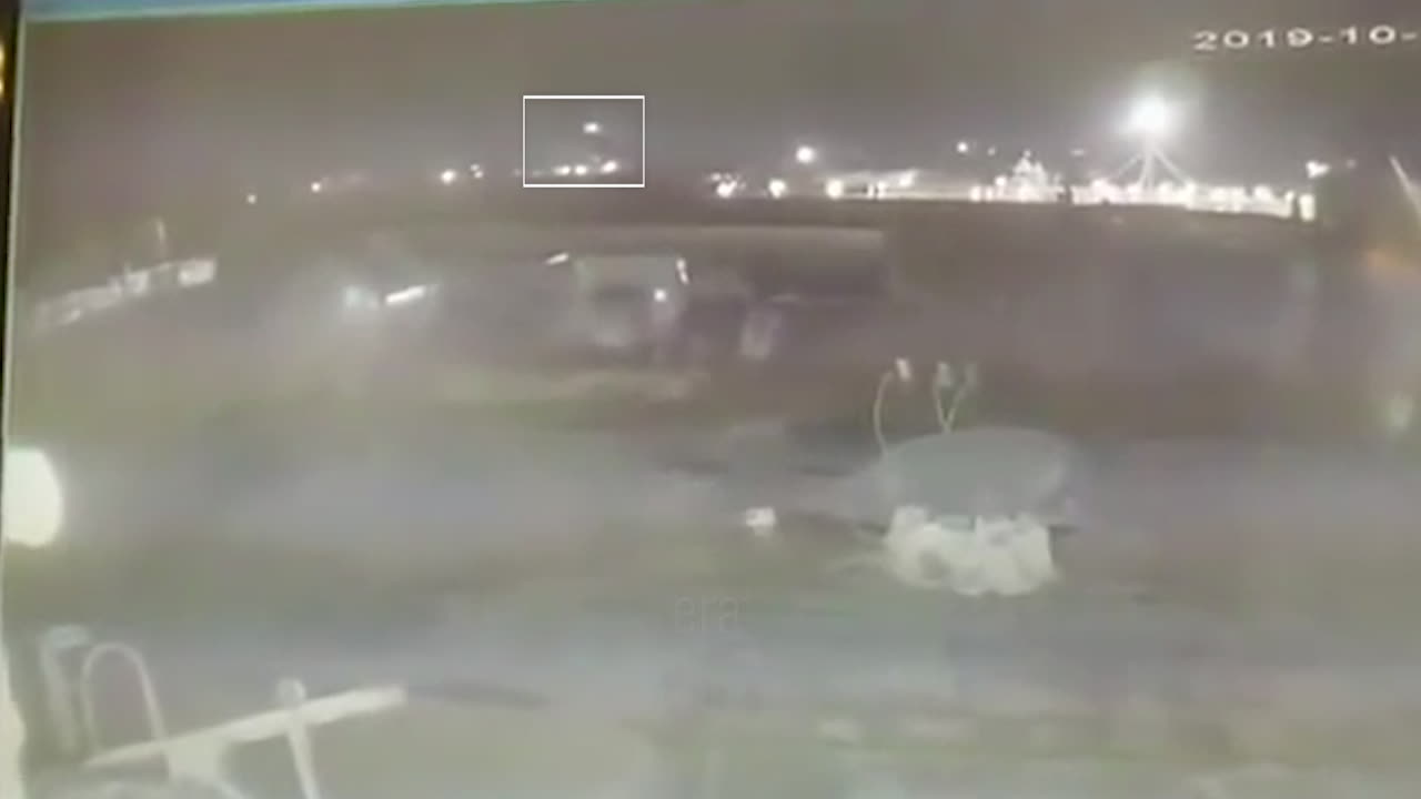 Se videon som visar nedskjutningen av planet i Iran