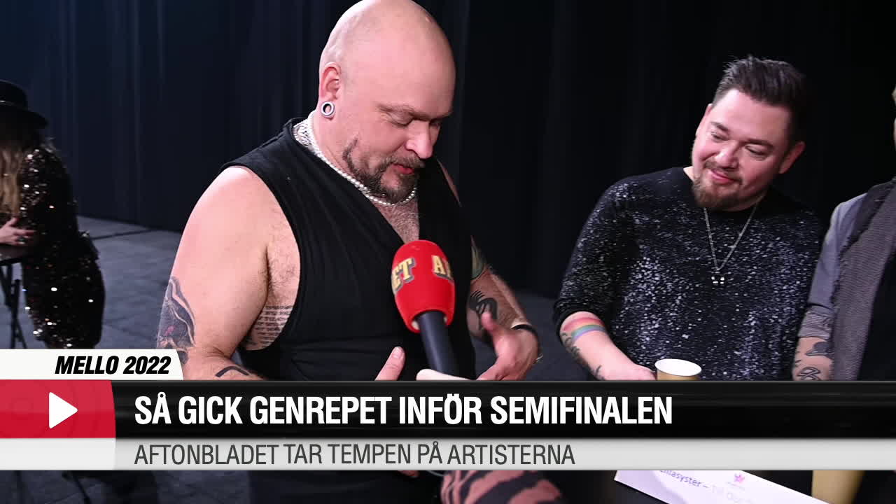 Lillasyster: ”Naken har man ju stått på scen”