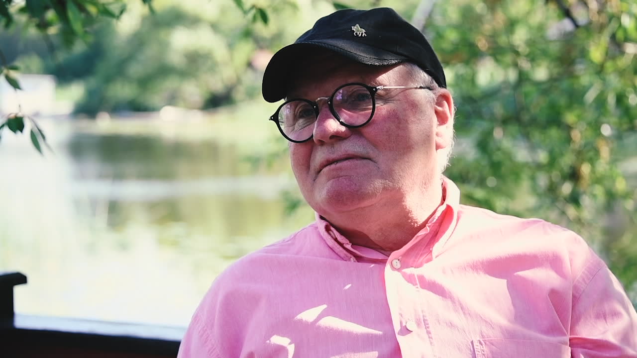 Owe fick böteschock efter bilsemestern i Italien