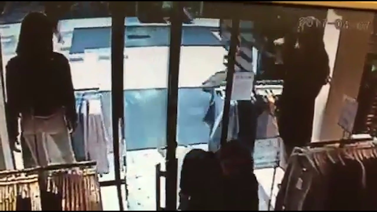 Undkommer lastbilen i sista sekund - allt fångas på film