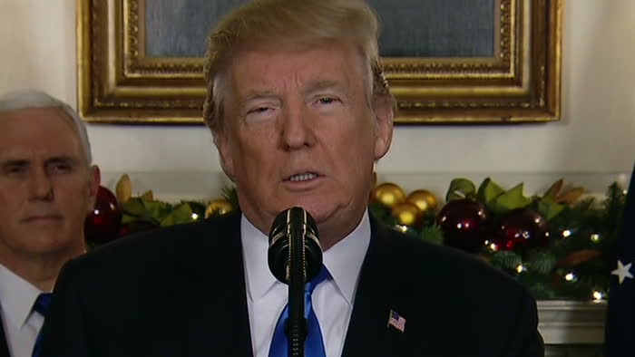 ”Vore dåraktigt att upprepa samma sak”